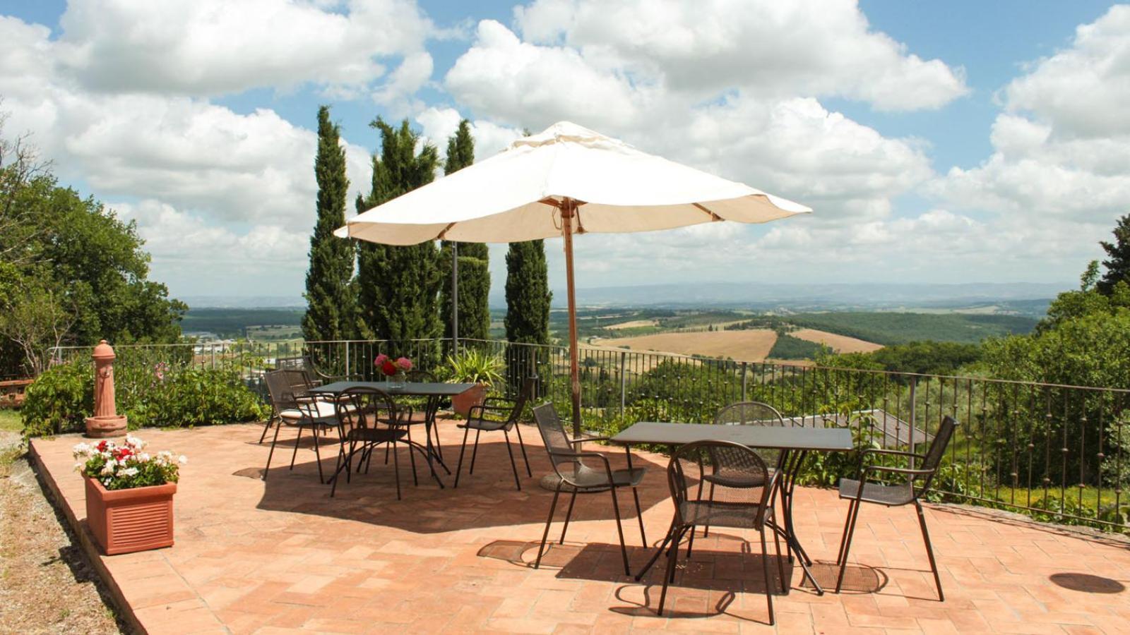 Agriturismo L' Agresto Casole dʼElsa Exterior foto